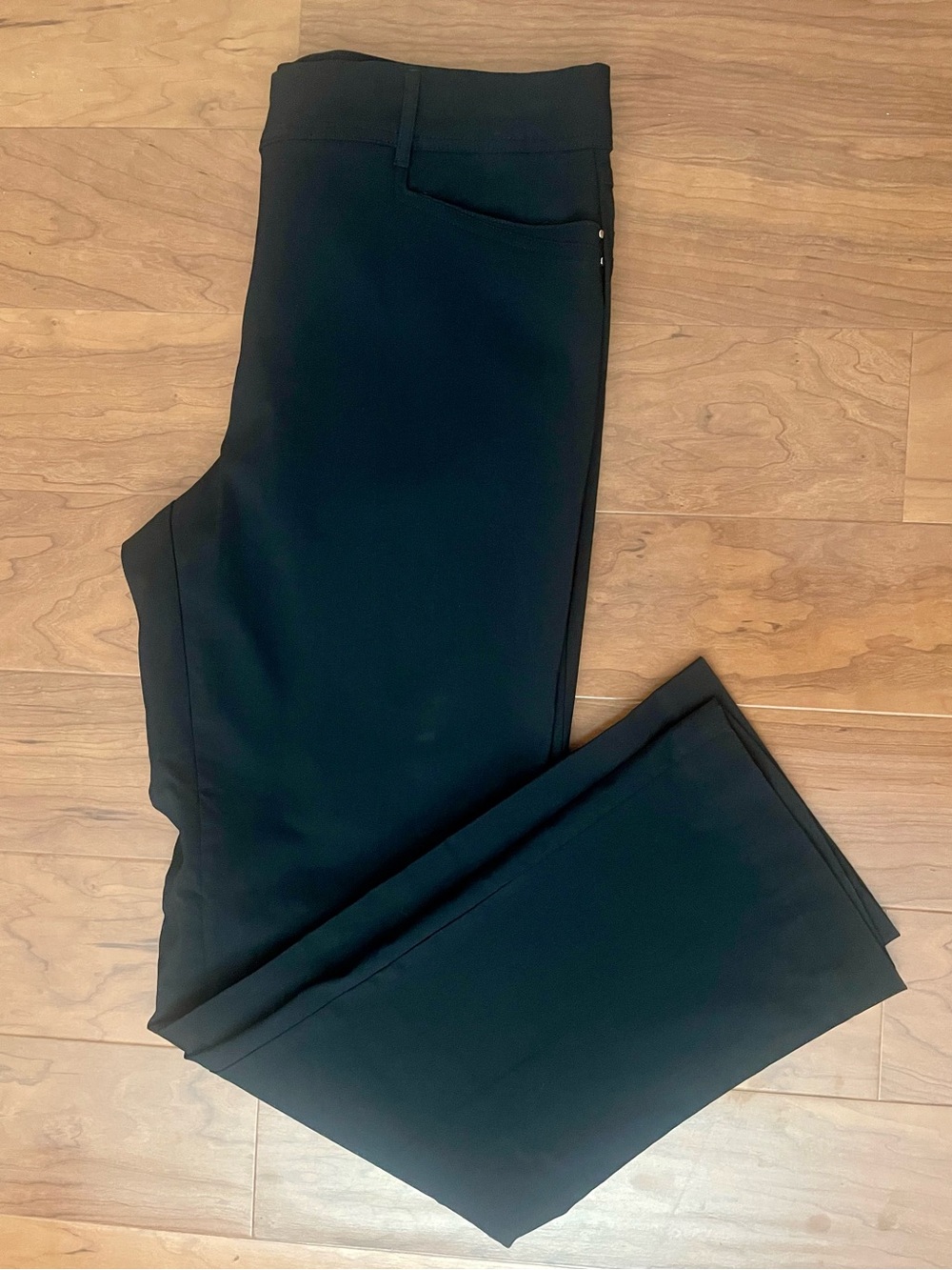 JM Collection Women’s Black Stretch Dress Pants - Slim Tailored Look 14